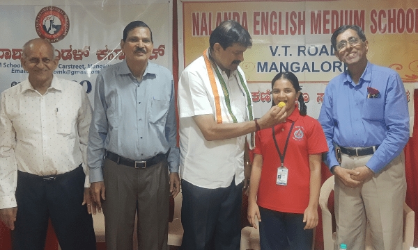 ಕೊಂಕಣಿ ಎಕಿ ಸಮೃದ್ದ ಭಾಸ್ - ಸತೀಷ ಪ್ರಭು